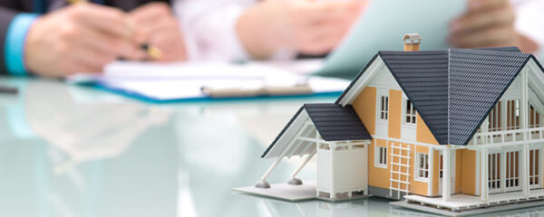 un agent immobilier